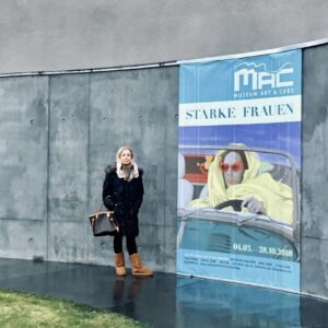 starke frauen, mac museum, singen, museum for art and cars, entrance, banner, artwork, i will remember april, nina nolte